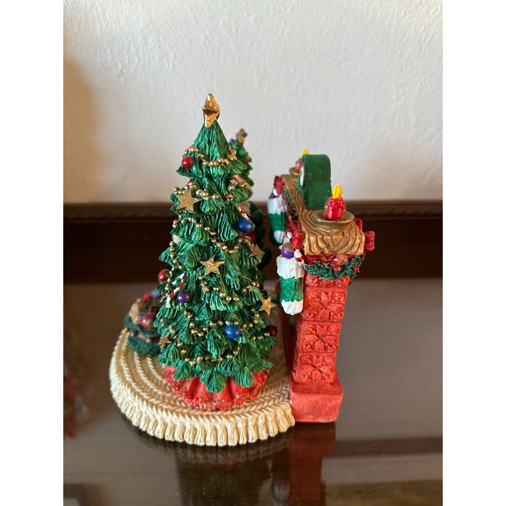 Large Resin Santa in Front of Fireplace Sleeping Figurine - Picture 4 of 5